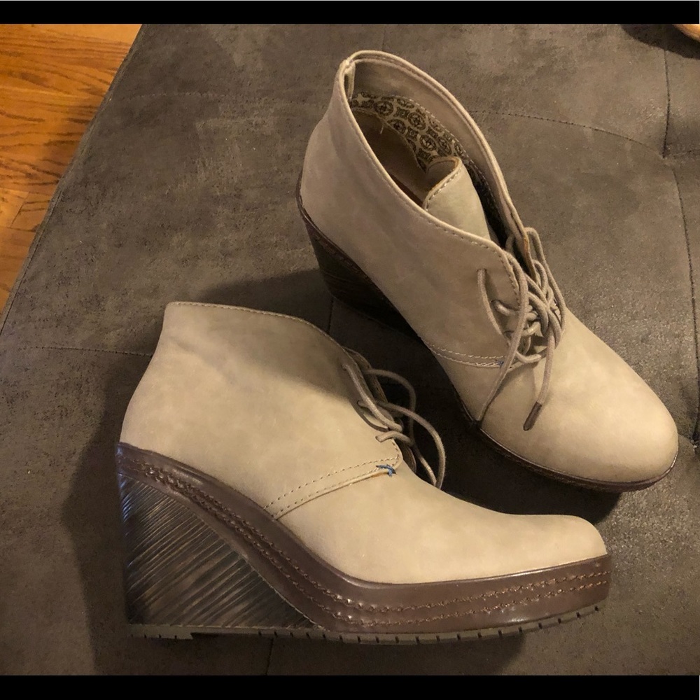 Dr. Scholl’s Wedge Booties - New!